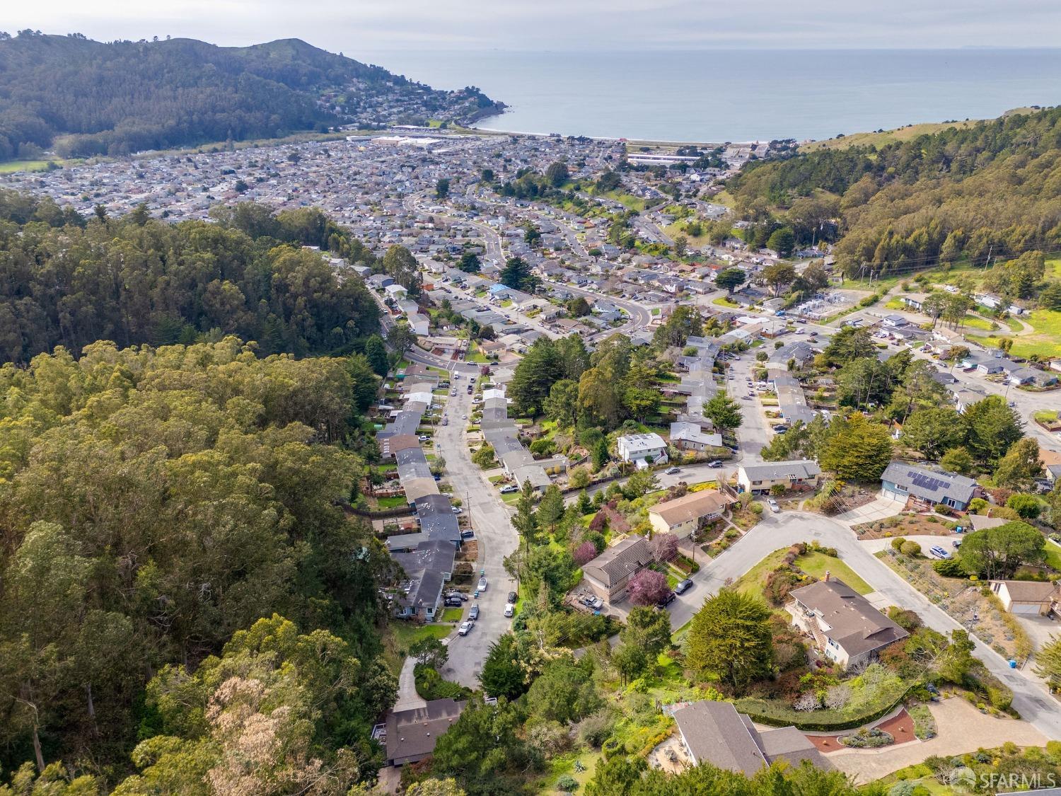 1120 Barcelona Drive Pacifica, CA 94044 - Photo 23 of 30