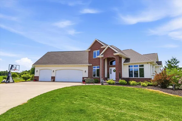 $849,900 | W2145 Bonnie Lane, Kaukauna, WI 54130