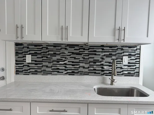 $1,650 | 274 Orange Street, Waterbury, CT 06704