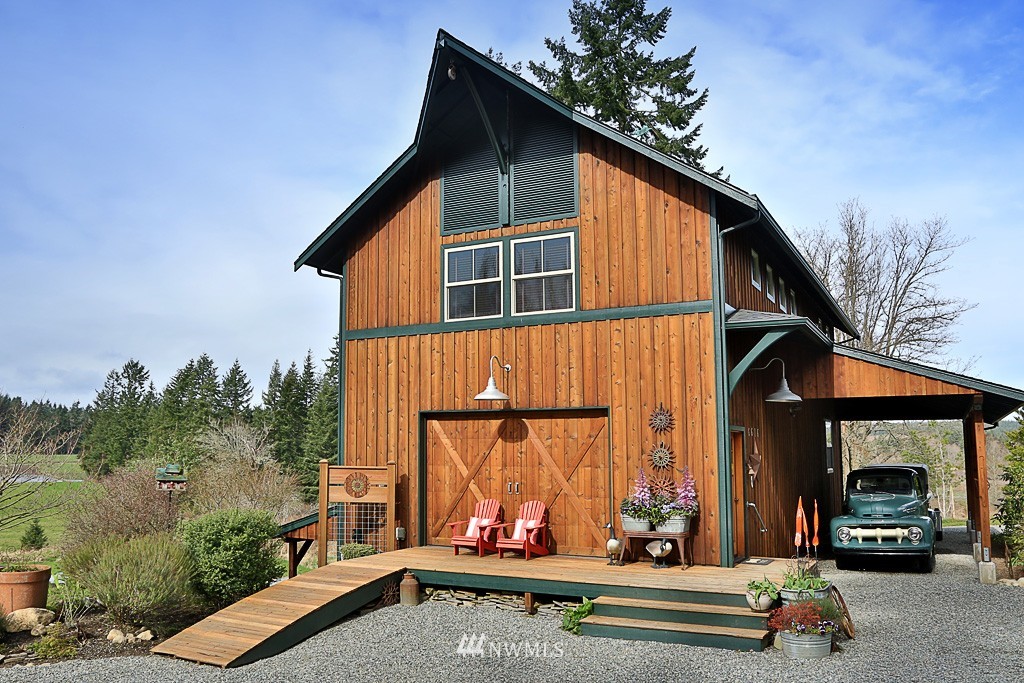 6616 Maxwelton Road Clinton, WA 98236 - Photo 3 of 25 Gallery Image 3