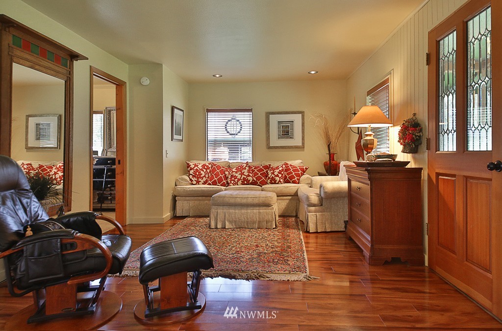 6616 Maxwelton Road Clinton, WA 98236 - Photo 21 of 25 Gallery Image 21