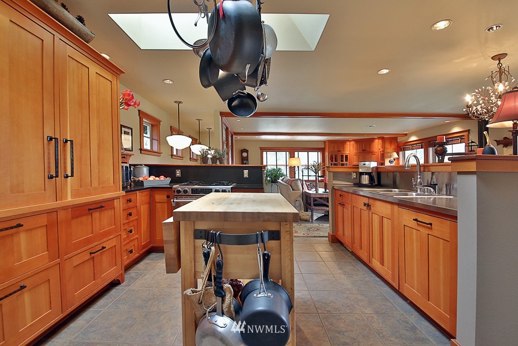 6616 Maxwelton Road Clinton, WA 98236 - Photo 9 of 25 Gallery Image 9