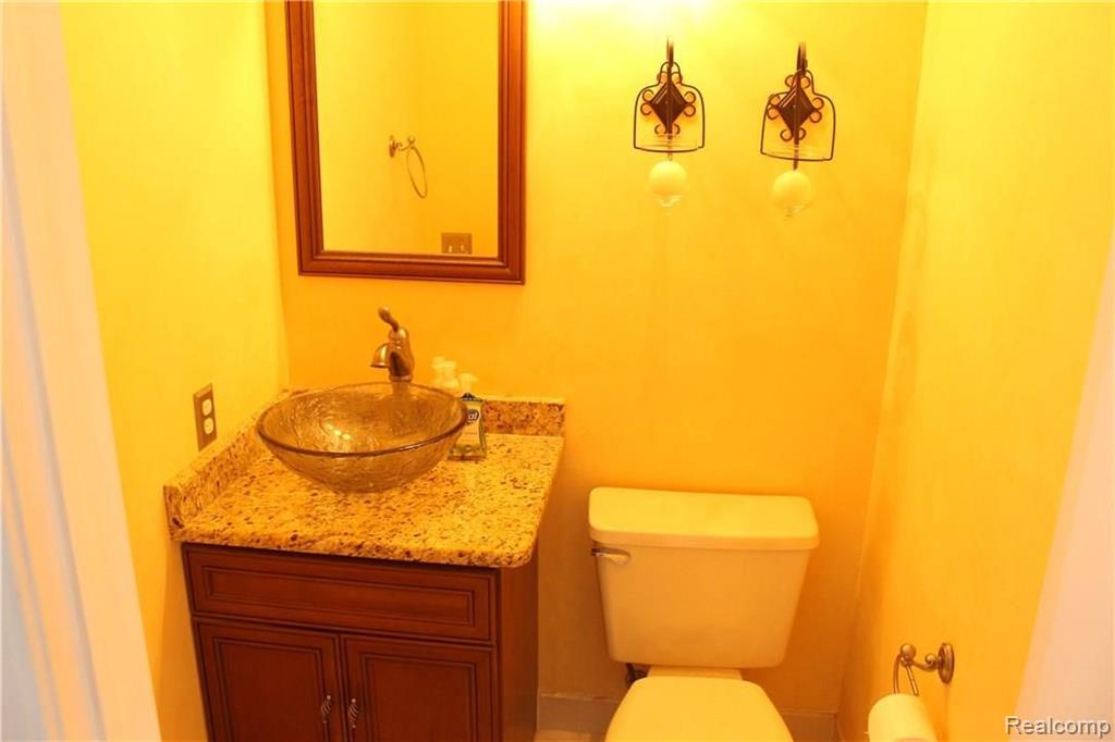 1190 Harvard Drive Rochester Hills, MI 48307 - Photo 12 of 24