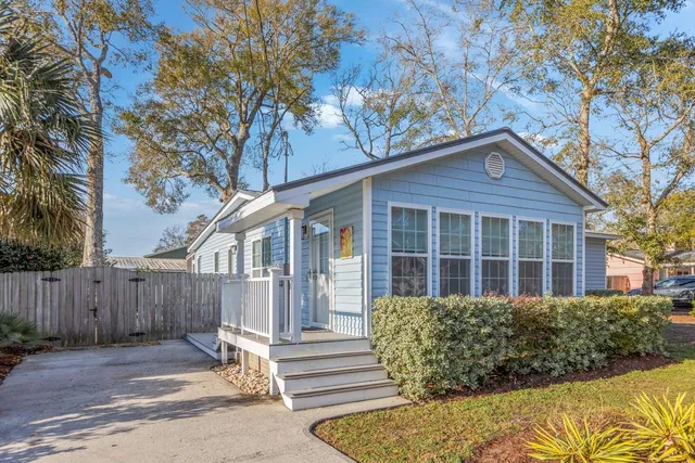 $469,900 | 329 15th Avenue South, Surfside Beach, SC 29575