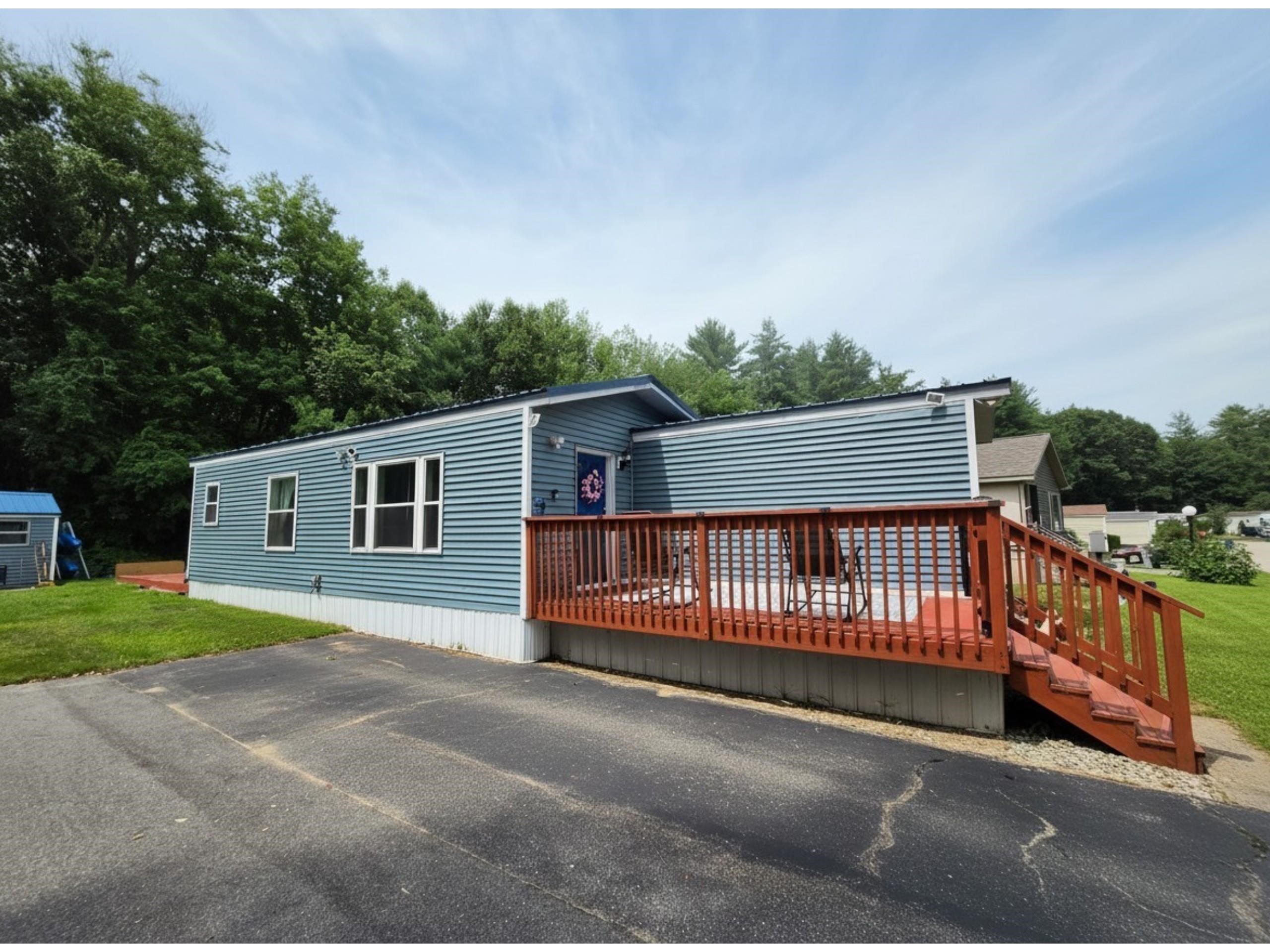 82 Gooseberry Circle Rochester, NH 03867 - Photo 2 of 4
