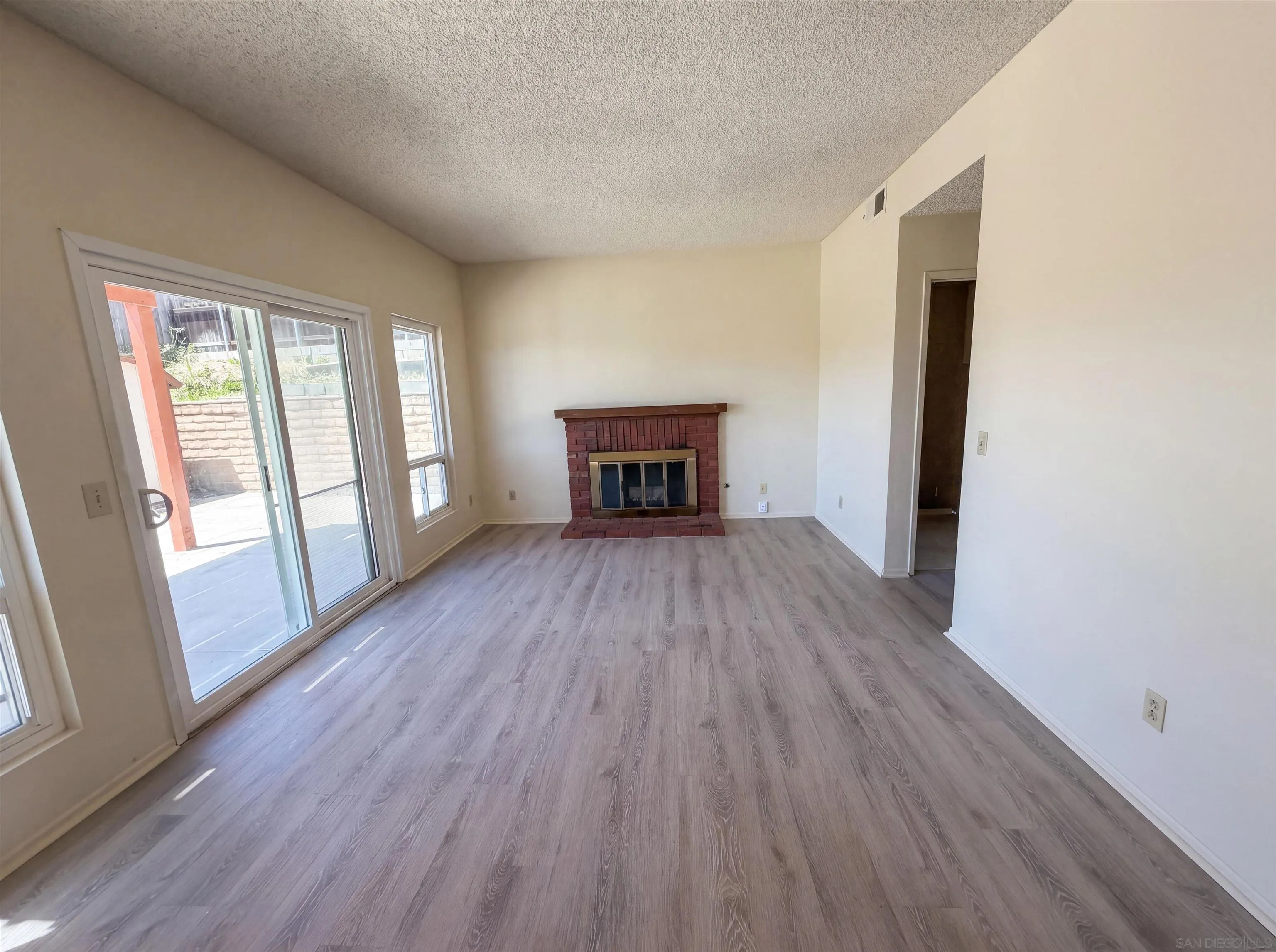 8949 Corte Pellejo Spring Valley, CA 91977 - Photo 9 of 25