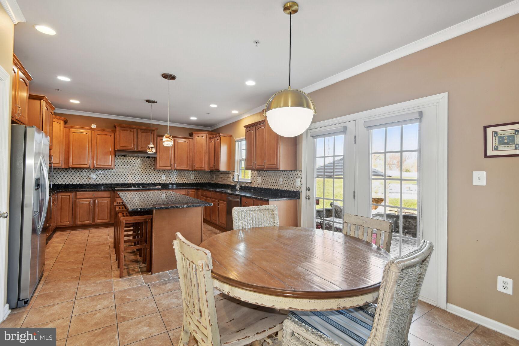 2213 Davit Court Bowie, MD 20721 - Photo 9 of 32 Table Space