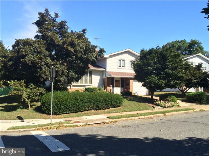 1013 Alpena Road Philadelphia, PA 19115 - Photo 2 of 23 Exterior Front