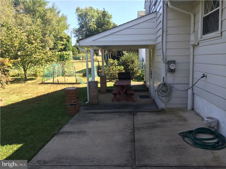 1013 Alpena Road Philadelphia, PA 19115 - Photo 12 of 23 Patio
