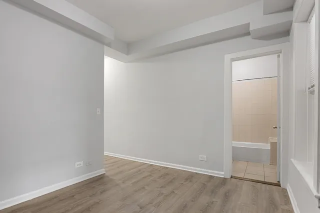 $1,447 | 7451 North Greenview Avenue, Unit 213, Chicago, IL 60626