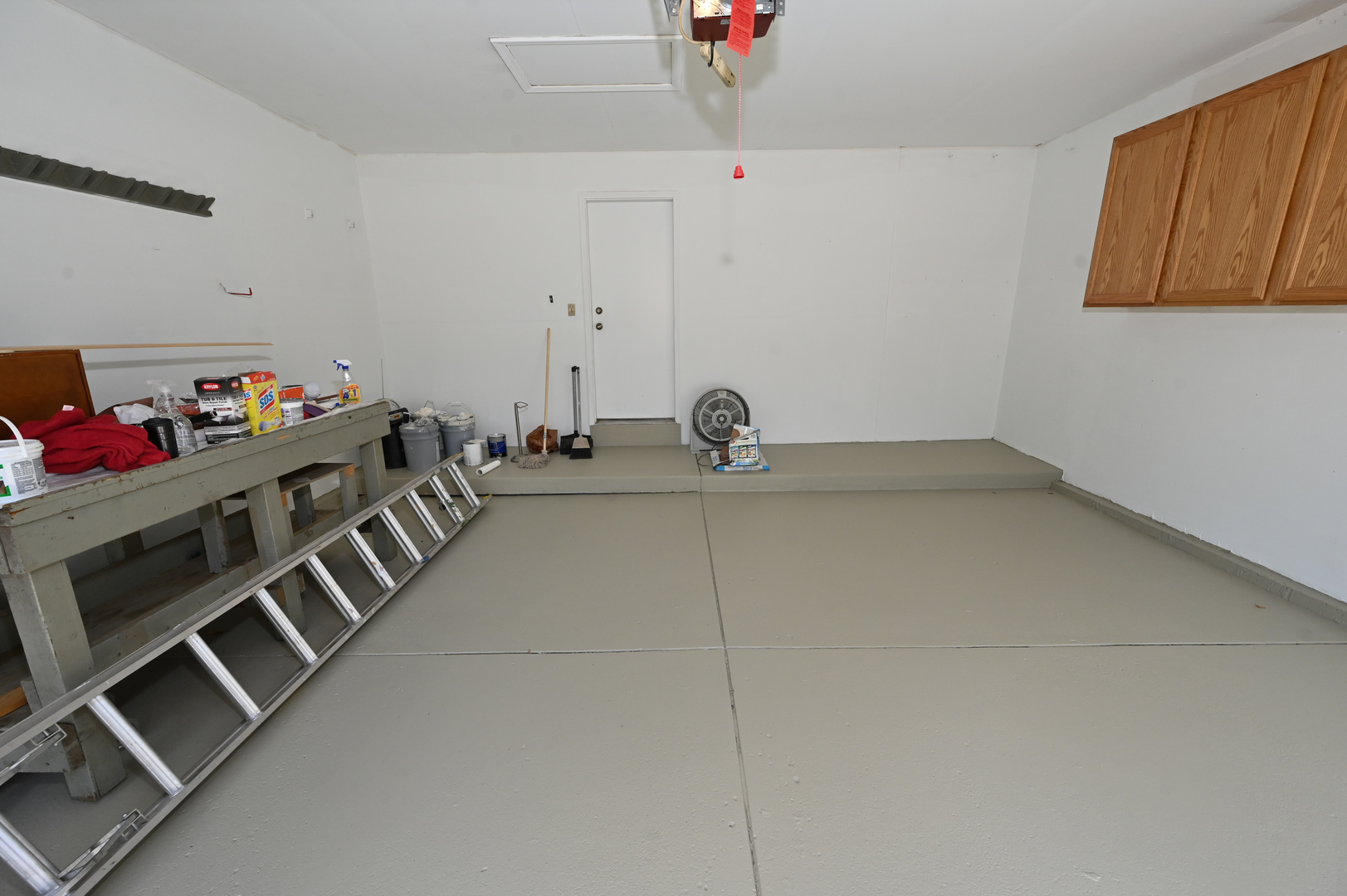 500 Greenview Lane Wheeling, IL 60090 - Photo 18 of 51 a view of a room with toys