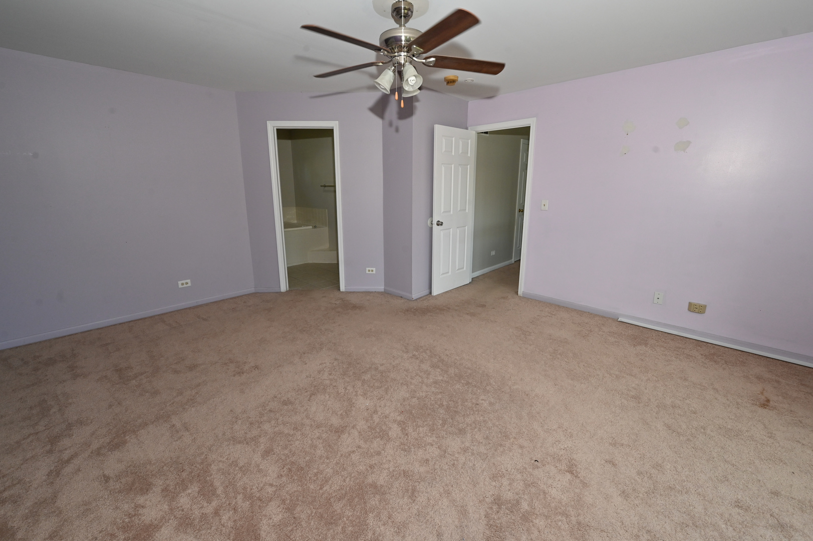 500 Greenview Lane Wheeling, IL 60090 - Photo 40 of 51 a view of an empty room
