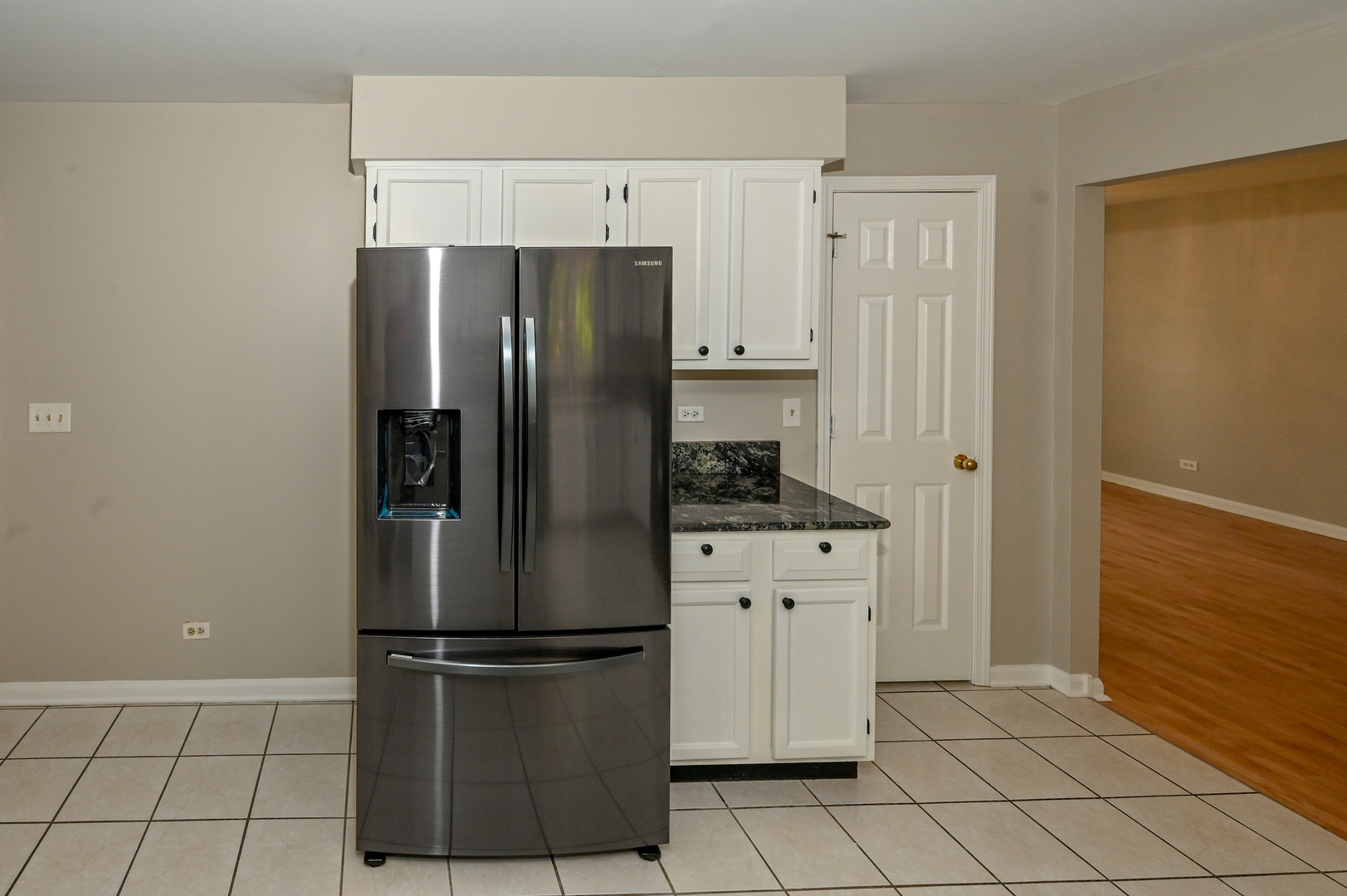 500 Greenview Lane Wheeling, IL 60090 - Photo 9 of 51 a kitchen with stainless steel appliances a refrigerator and a stove top oven