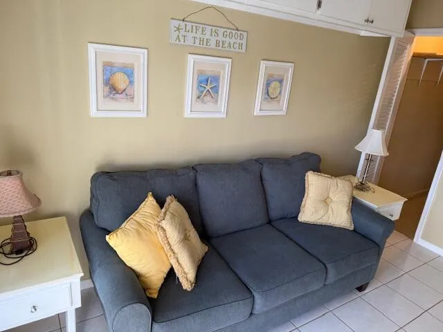 $1,900 | 340 Horizon West, Unit 104, Boynton Beach, FL 33435