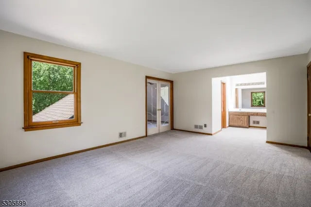 $3,800 | 34 Willow Brook Lane, Annandale, NJ 08801