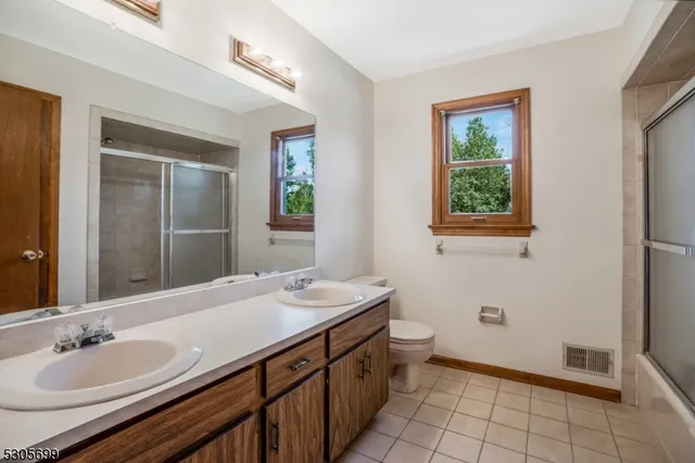 $3,800 | 34 Willow Brook Lane, Annandale, NJ 08801