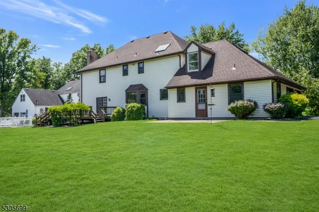 $3,800 | 34 Willow Brook Lane, Annandale, NJ 08801