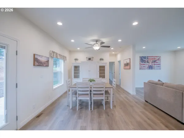 $647,000 | 25589 Cemetery Road, Monroe, OR 97456