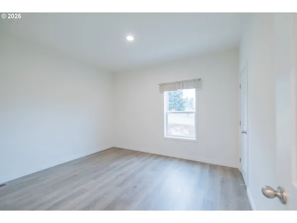 $647,000 | 25589 Cemetery Road, Monroe, OR 97456