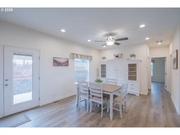 $647,000 | 25589 Cemetery Road, Monroe, OR 97456