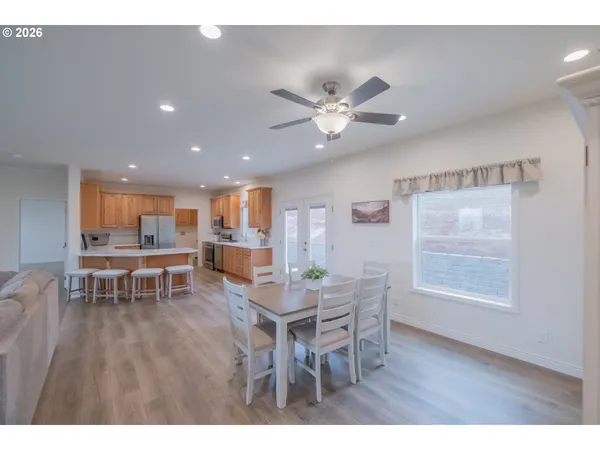 $647,000 | 25589 Cemetery Road, Monroe, OR 97456