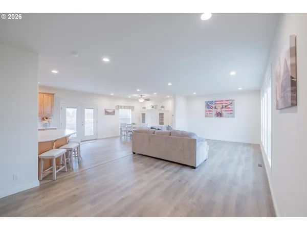 $647,000 | 25589 Cemetery Road, Monroe, OR 97456