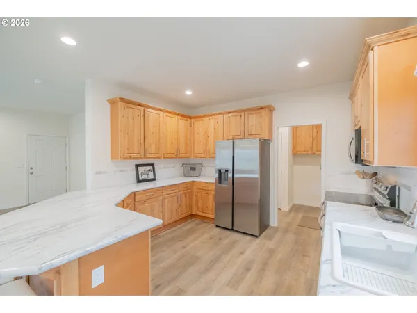 $647,000 | 25589 Cemetery Road, Monroe, OR 97456