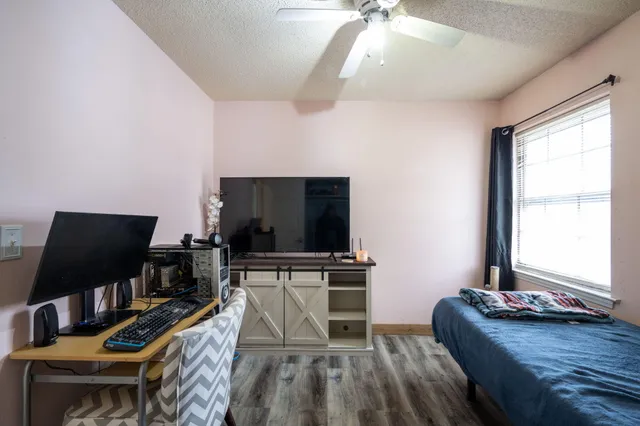 $215,000 | 2214 Glengerrie Drive, Soddy Daisy, TN 37379