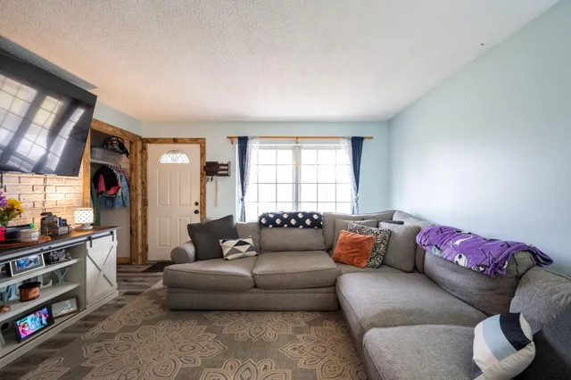 $215,000 | 2214 Glengerrie Drive, Soddy Daisy, TN 37379