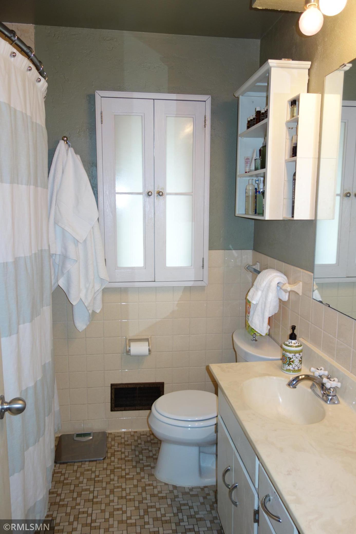 2427 26th Street Northwest Rochester, MN 55901 - Photo 17 of 31 Gallery Image 17