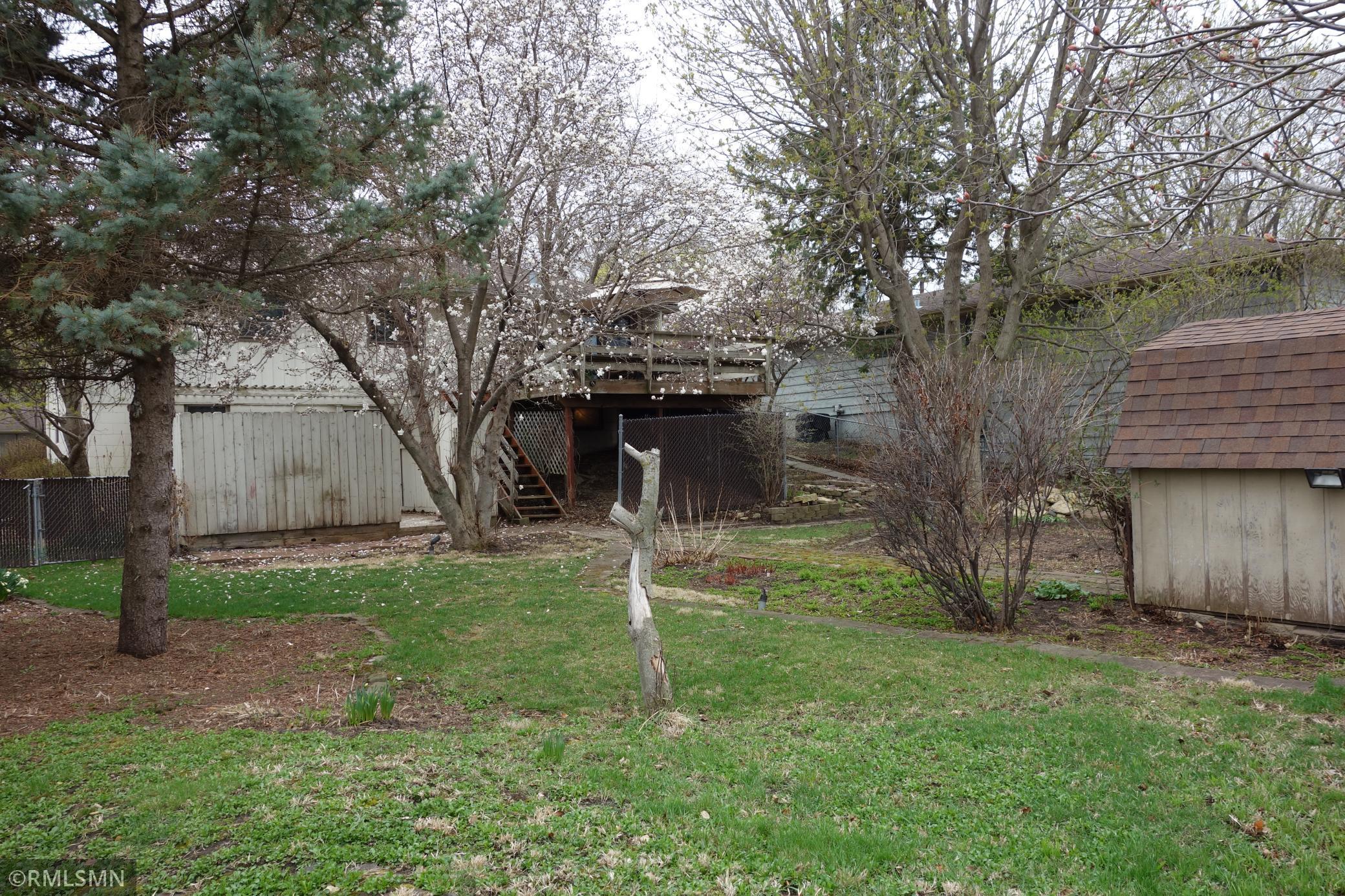 2427 26th Street Northwest Rochester, MN 55901 - Photo 28 of 31 Gallery Image 28