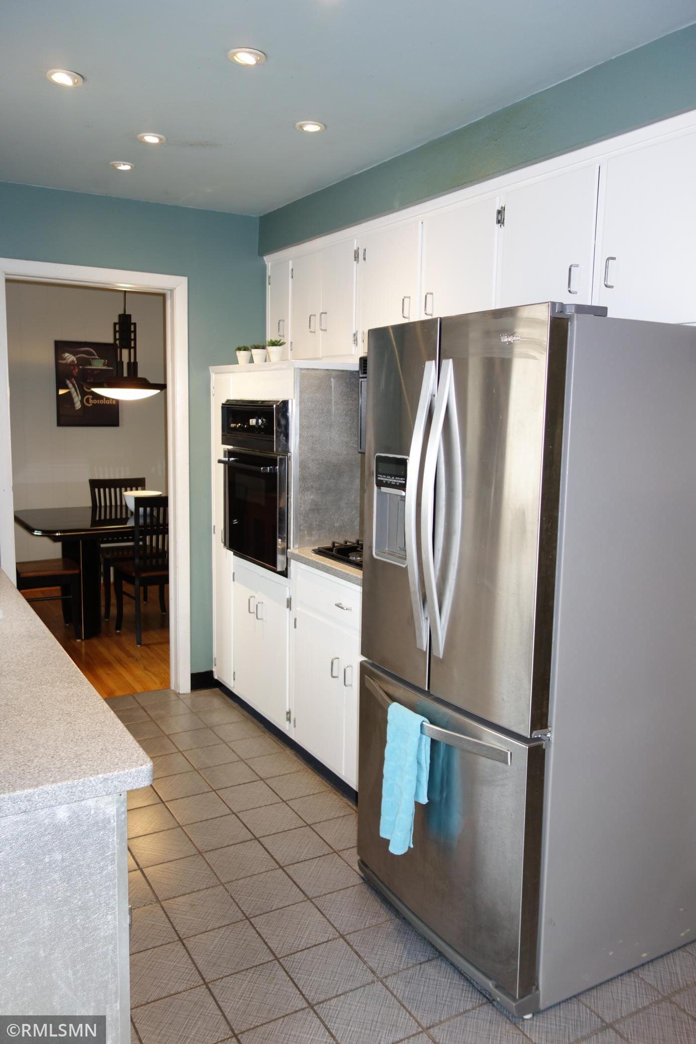 2427 26th Street Northwest Rochester, MN 55901 - Photo 7 of 31 Gallery Image 7