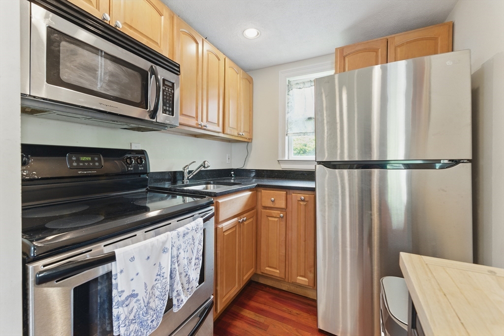 40 Chappie Street, Unit 1 Boston, MA 02129 - Photo 3 of 20