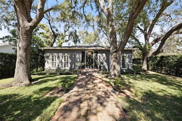 $8,000 | 3301 West Morrison Avenue, Tampa, FL 33629