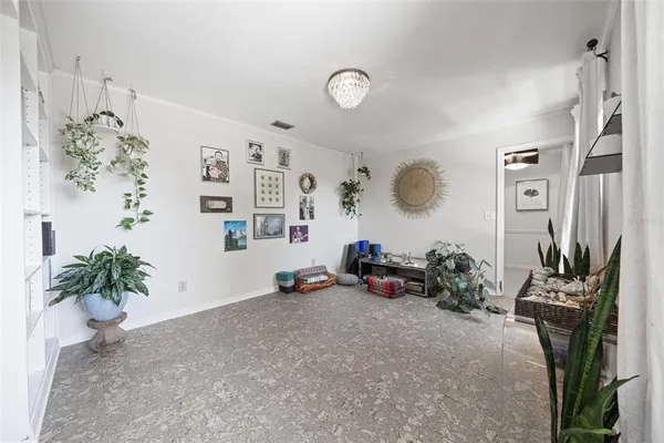 $8,000 | 3301 West Morrison Avenue, Tampa, FL 33629