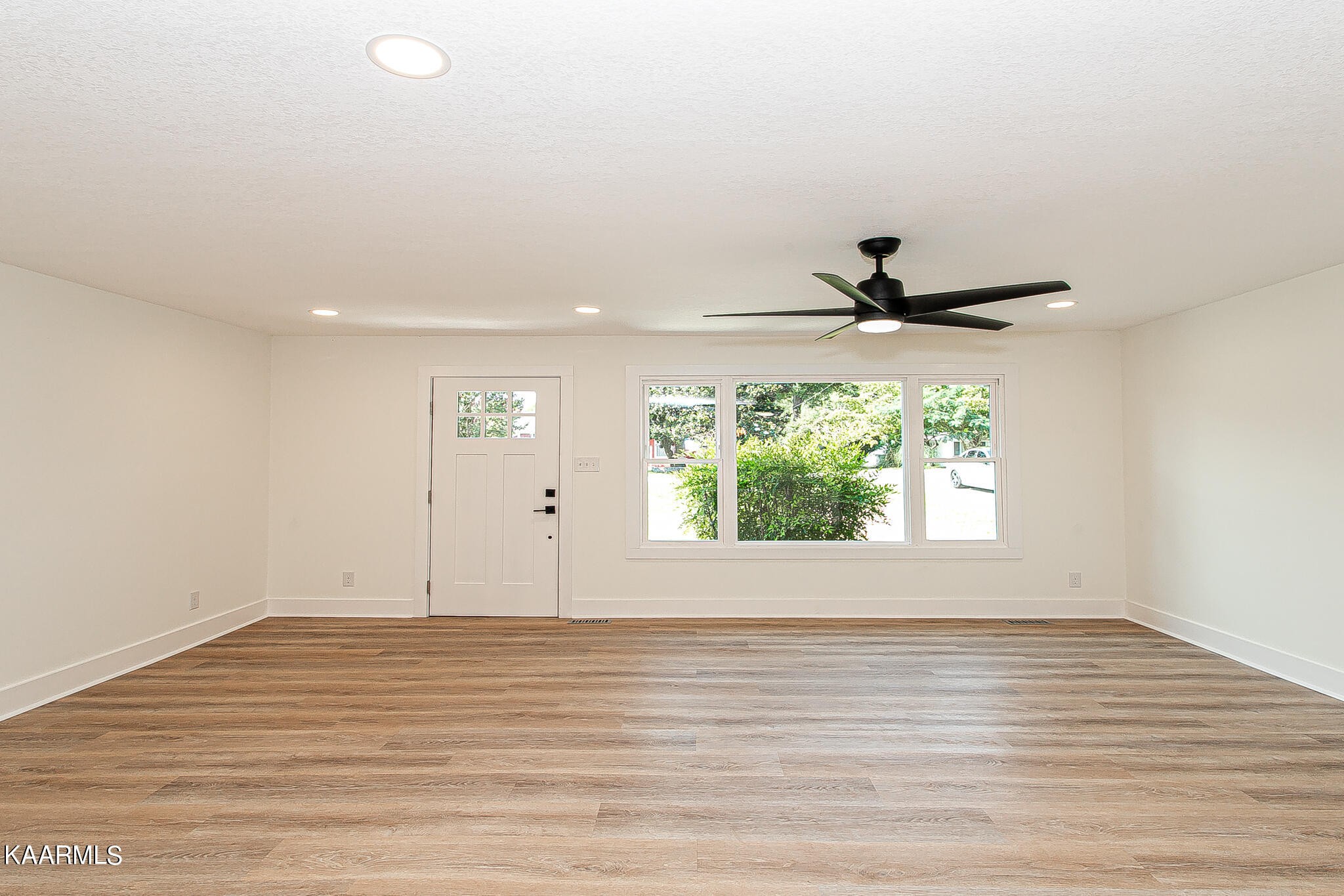 5608 Ridgefield Road Knoxville, TN 37912 - Photo 8 of 53 Gallery Image 8