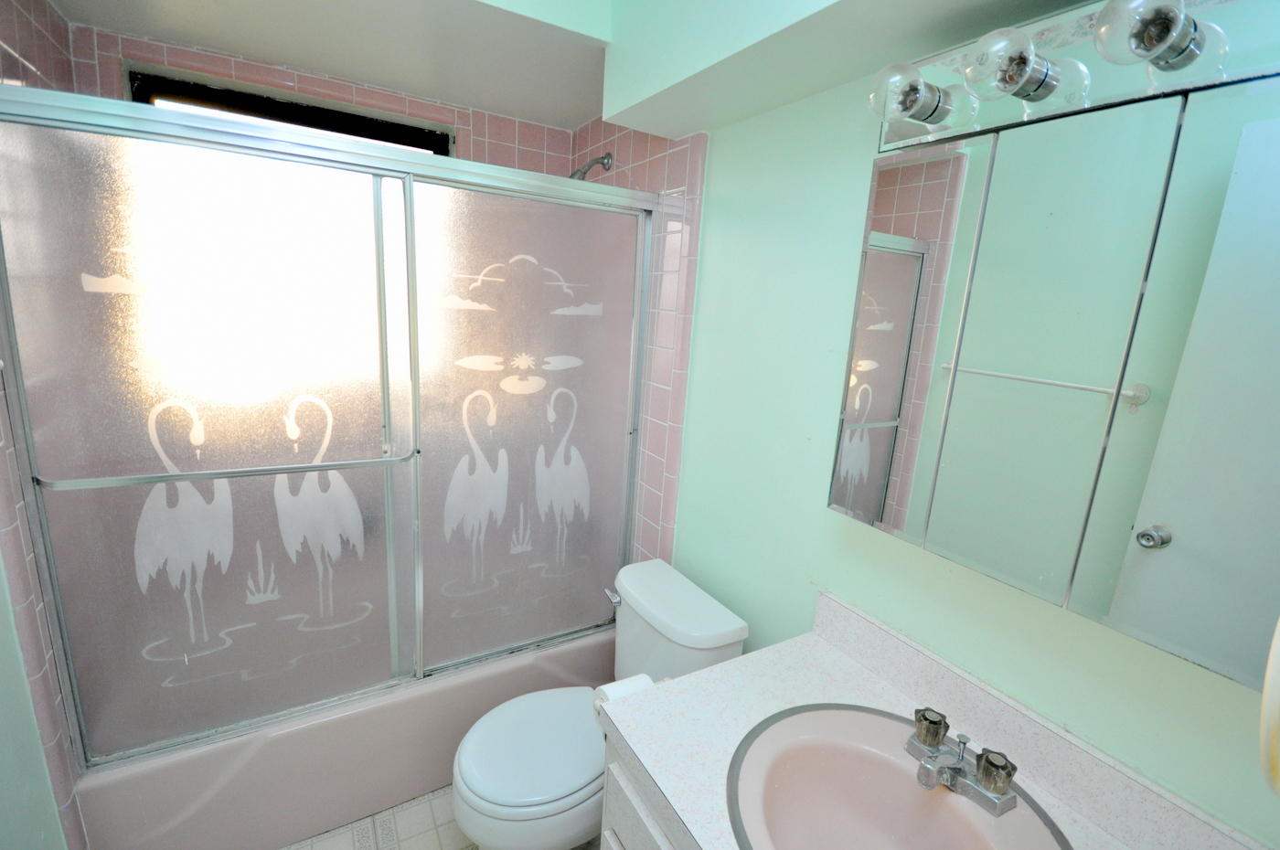 428 Los Altos Road Palm Springs, FL 33461 - Photo 8 of 10 17-Bath Spare
