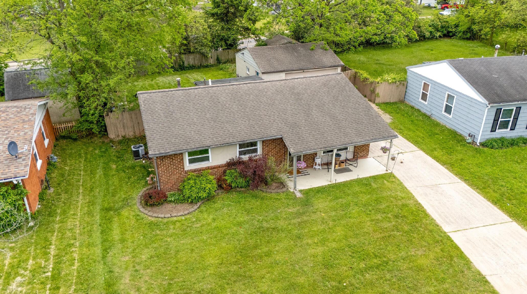 520 Lombard Road Columbus, OH 43228 - Photo 19 of 23 IMG_3208