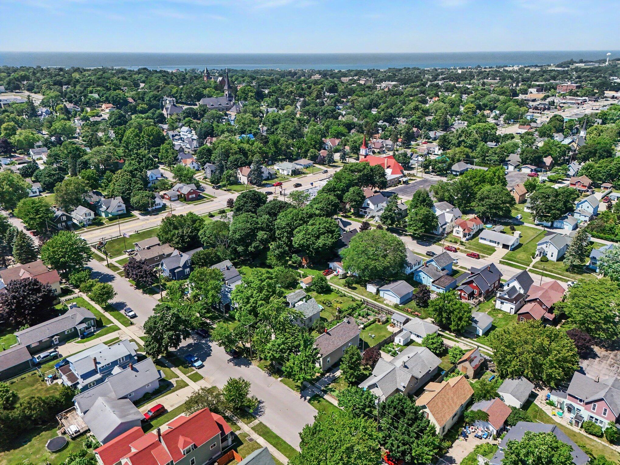 280 7th Street Manistee, MI 49660 - Photo 28 of 32 029_file_3904