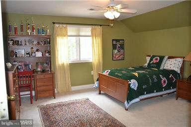 1841 Beulah Road Vienna, VA 22182 - Photo 23 of 30 Bedroom with Full Bath