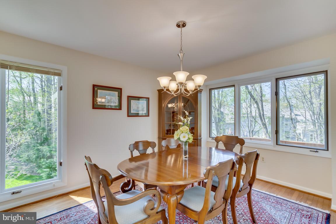 1315 Wedgewood Manor Way Reston, VA 20194 - Photo 14 of 40 Separate Dining Room