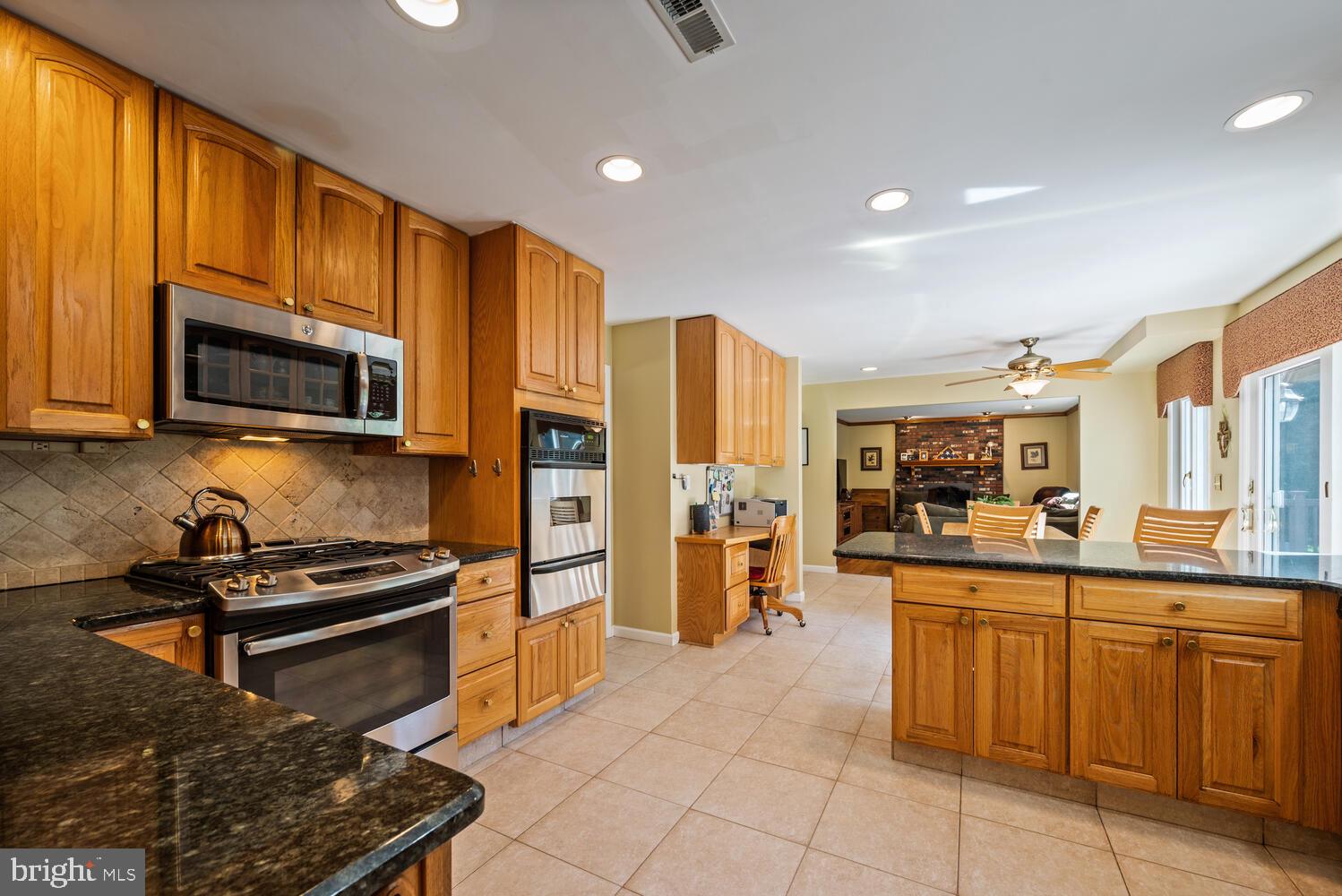 2 Manor Ridge Drive Princeton Junction, NJ 08550 - Photo 25 of 49 Gourmet kitchen 2 overs. plus range