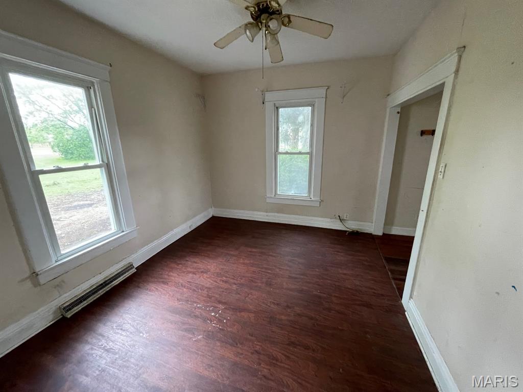 605 South Edwardsville Road Worden, IL 62097 - Photo 11 of 25