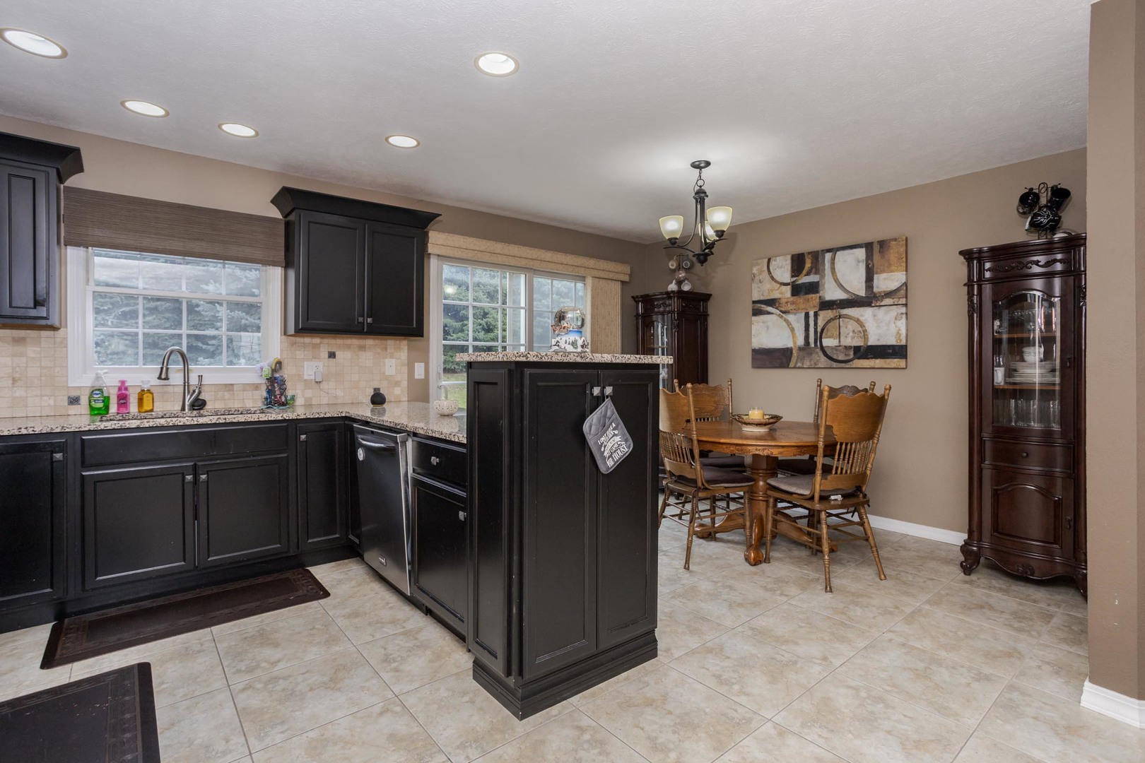 314 Fieldcrest Court Normal, IL 61761 - Photo 7 of 30 Gallery Image 7