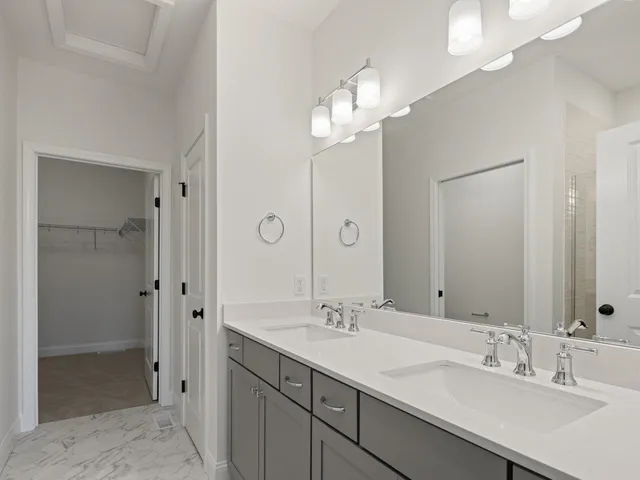 $865,000 | 77 Daniel Drive, South Burlington, VT 05403