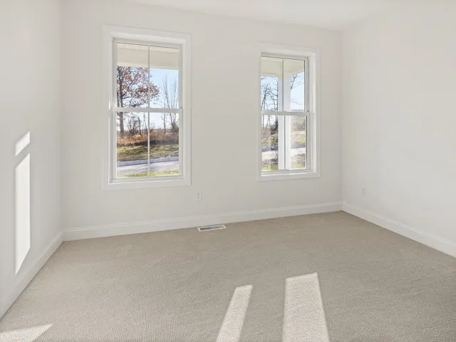 $865,000 | 77 Daniel Drive, South Burlington, VT 05403