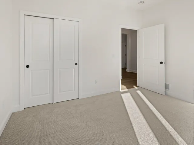 $865,000 | 77 Daniel Drive, South Burlington, VT 05403