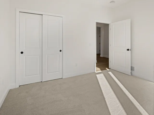 $865,000 | 77 Daniel Drive, South Burlington, VT 05403