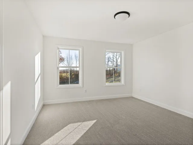 $865,000 | 77 Daniel Drive, South Burlington, VT 05403