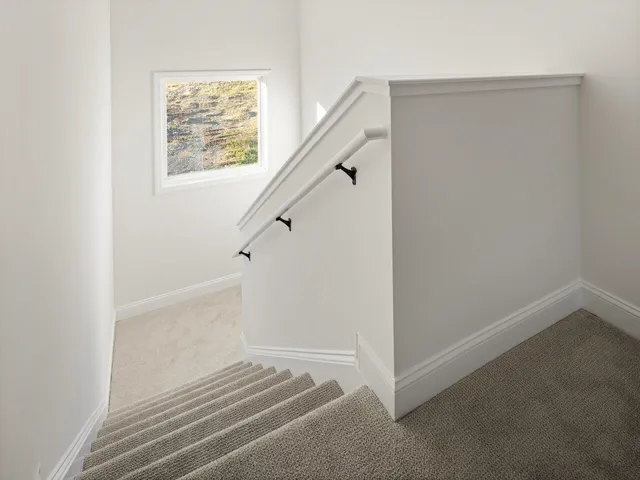 $865,000 | 77 Daniel Drive, South Burlington, VT 05403